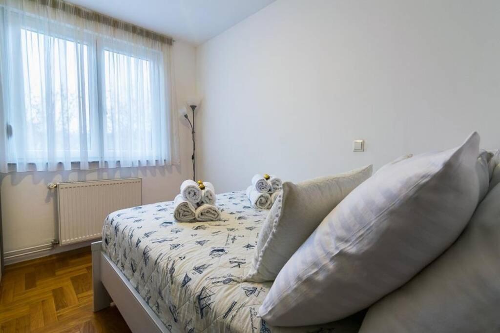 Apartment Jarun Brac Zagreb Exterior foto