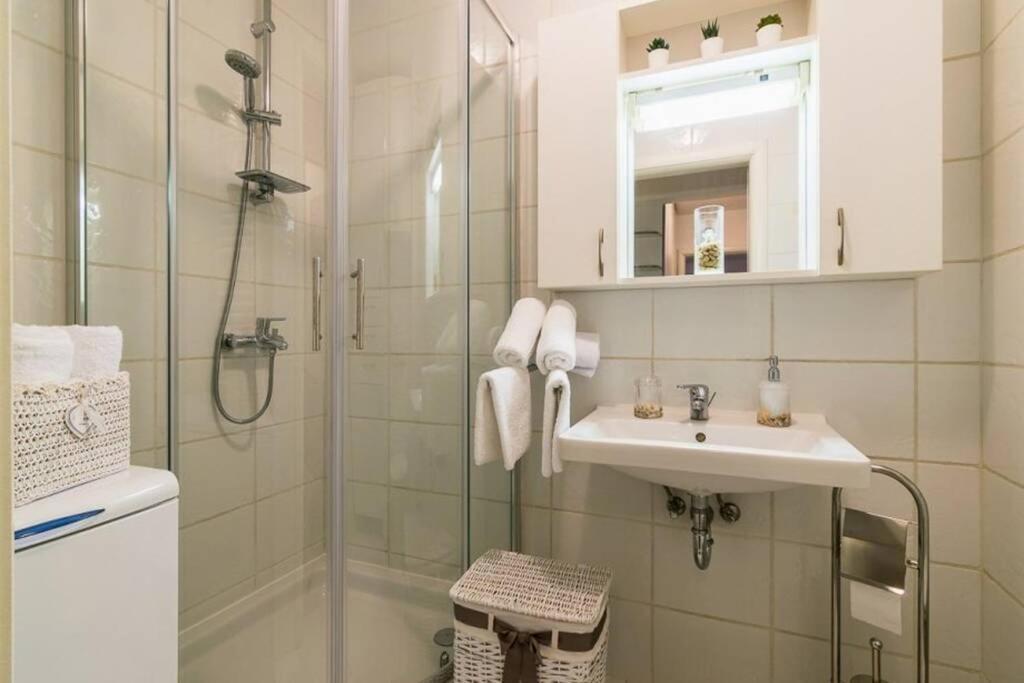 Apartment Jarun Brac Zagreb Exterior foto